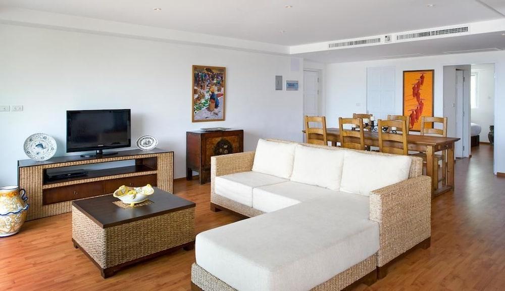 Shanaya Residence Ocean View Kata Екстер'єр фото