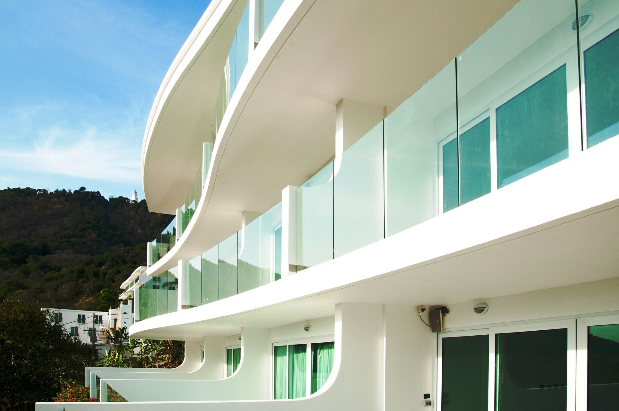 Shanaya Residence Ocean View Kata Екстер'єр фото